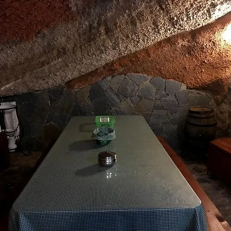Holiday home Polinarias Casa Cueva En Fasnia *