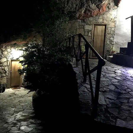 Polinarias Casa Cueva En Fasnia * Санта-Крус-де-Тенерифе